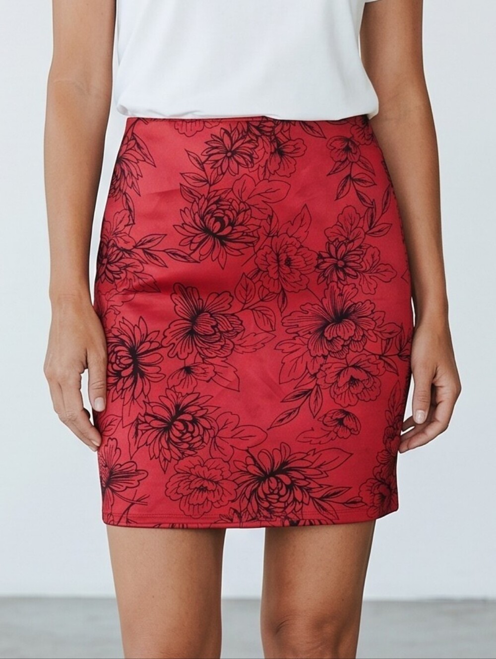Red Floral Pencil Skirt — Sleek Feminine Fit